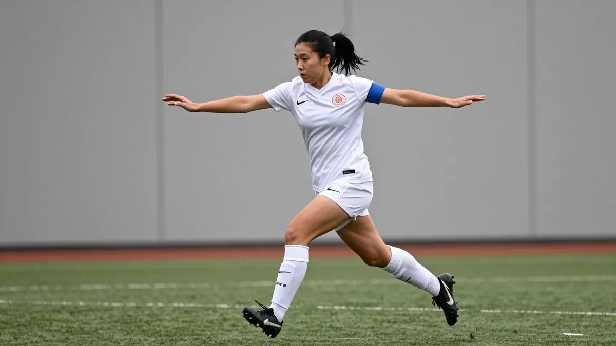 Martin Ho says Sunday's WSL match at Chelsea will show if his summer signings have given Tottenham greater tactical...