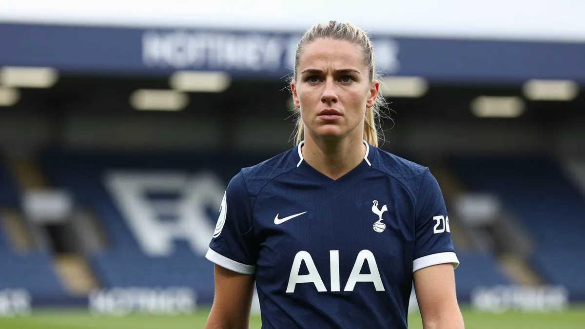 Tottenham Hotspur Women defender Molly Bartrip completes permanent move to Crystal Palace