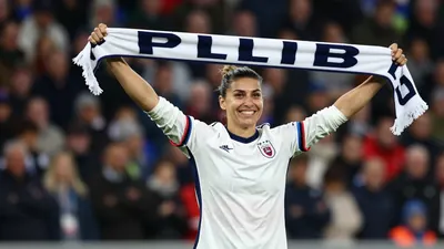 Tottenham Hotspur Women have signed Scotland forward Kirsty Hanson from Aston Villa, adding a player who scored 12 WSL...