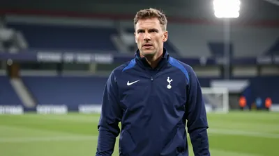 Tottenham Hotspur Women, guided by Martin Ho, climb to 5th in the WSL with 36 points, eyeing a top-four finish while...